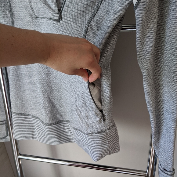 Lululemon sweater - Picture 3 of 4